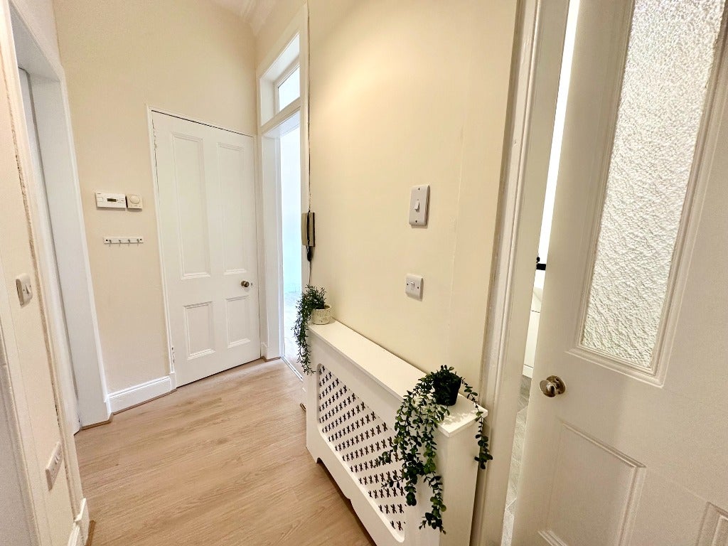 Flat Lounsdale Road in Paisley