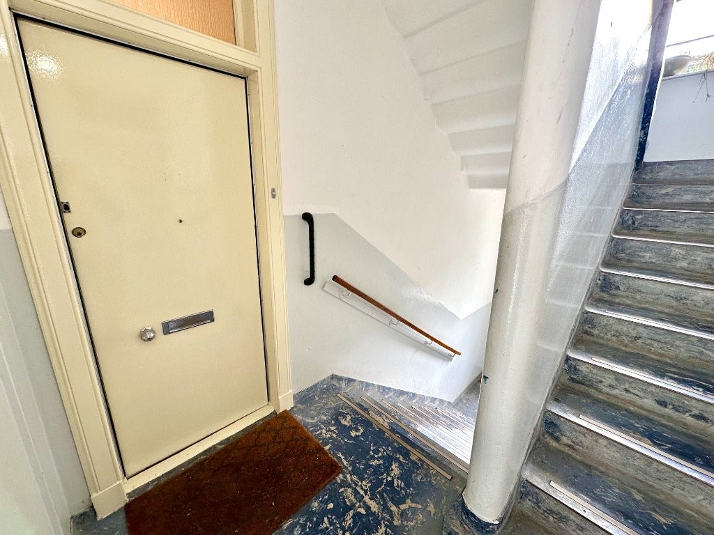 Flat Lounsdale Road in Paisley