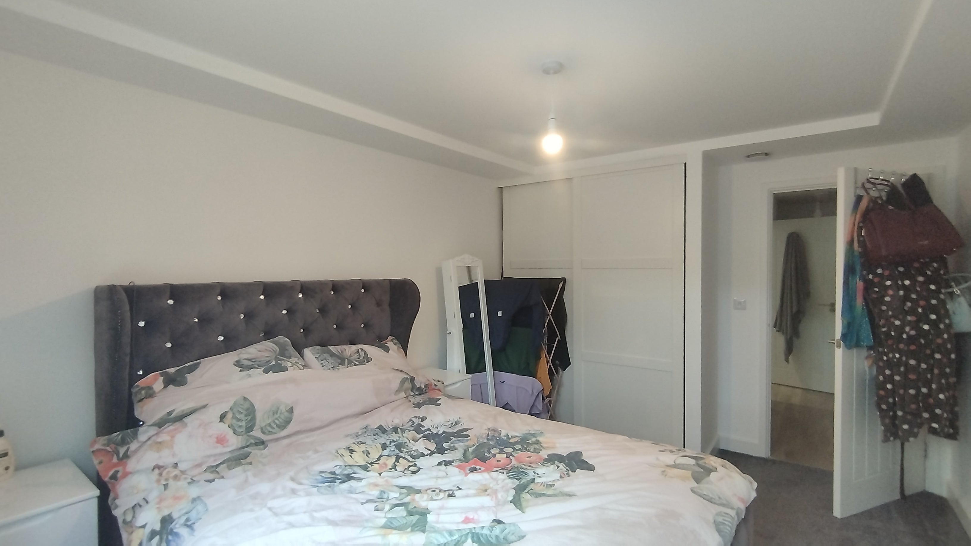 Flat Windmill Place in Greater London
