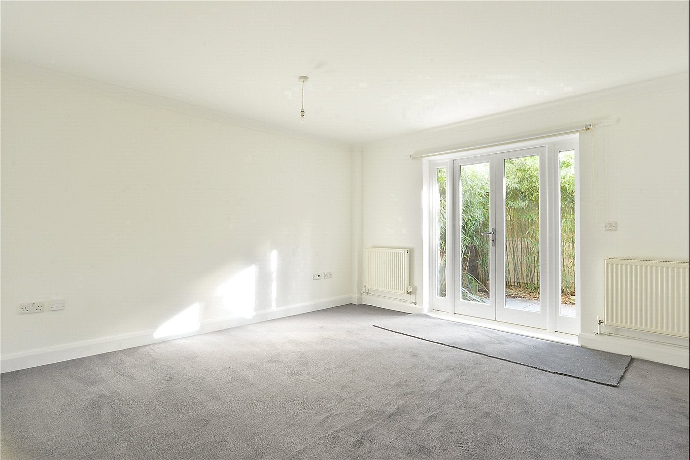 Flat Blenheim Grove in Greater London