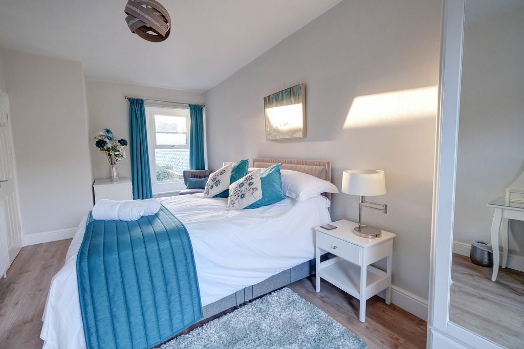 Flat Queen Street in Amble