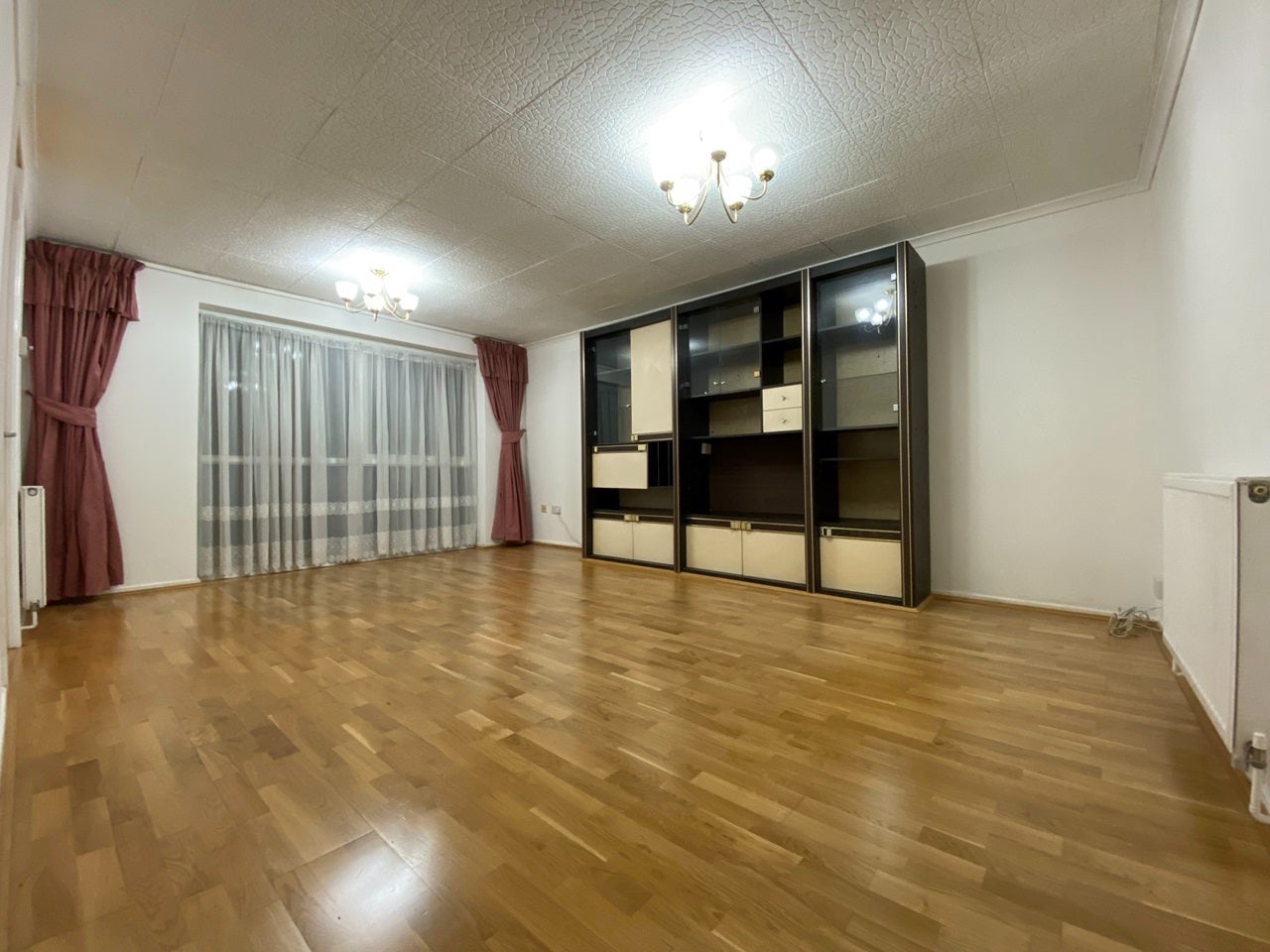 Flat Jasmine Gardens in Greater London