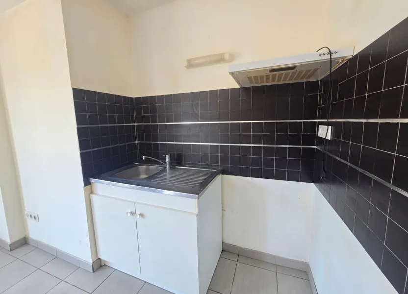 Appartement Avenue César Bernaudon à Saint-Martin-de-Crau