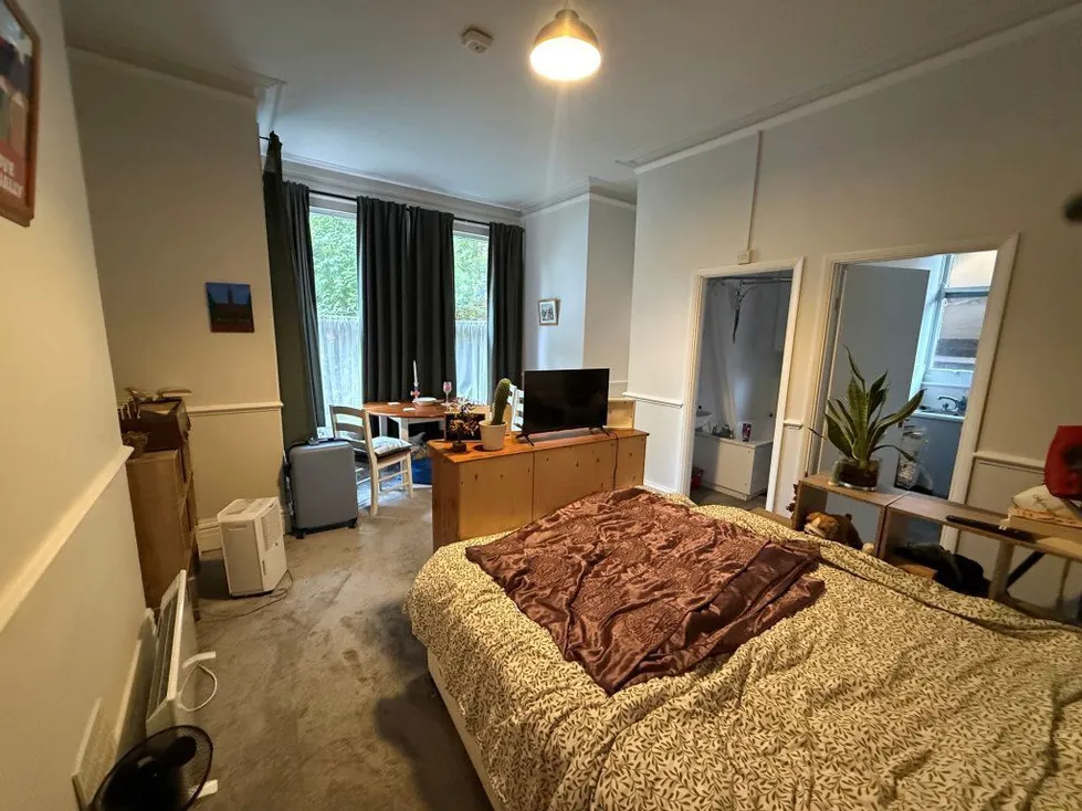 Flat Pembroke Crescent in Portslade by Sea