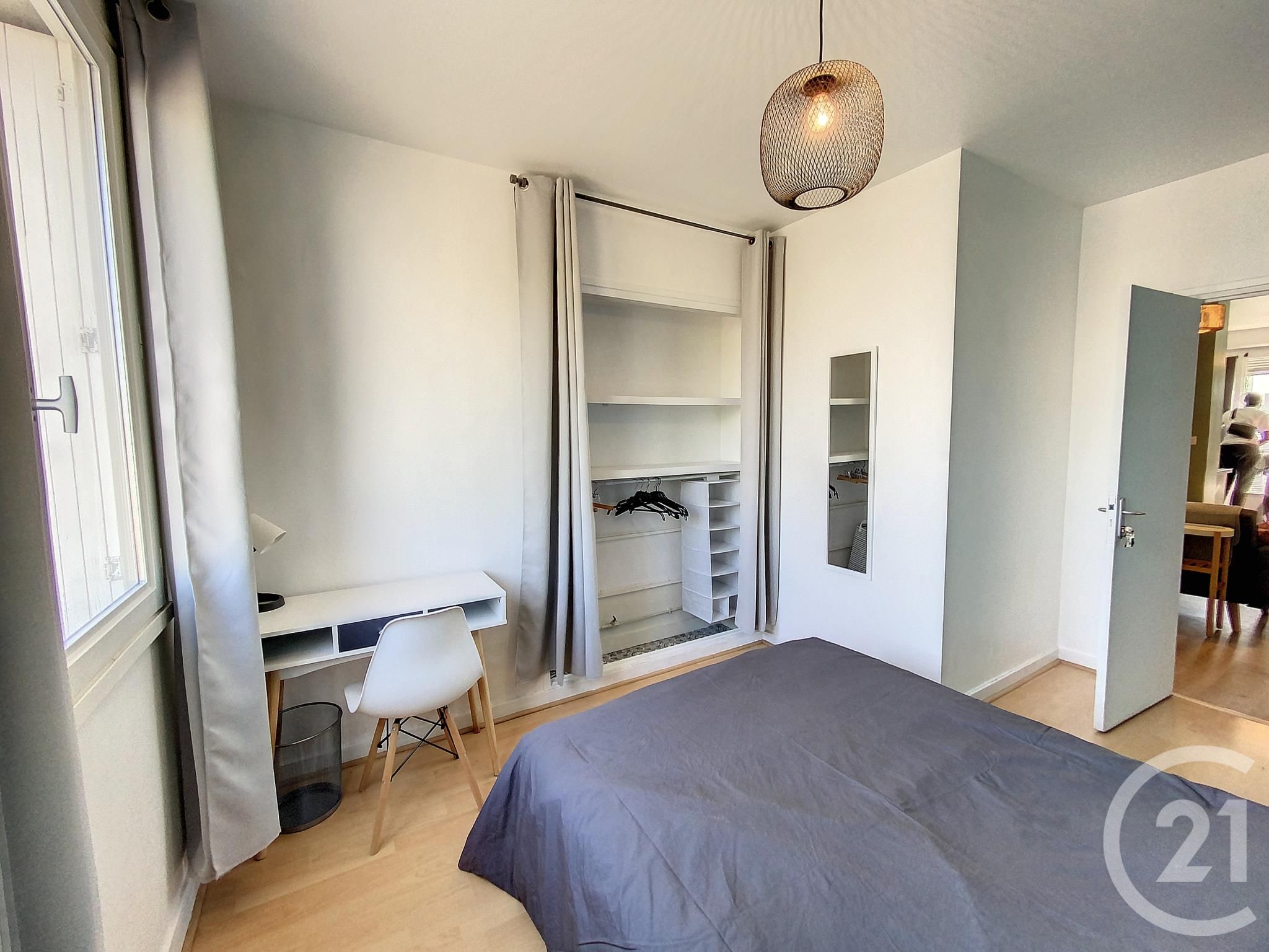 Chambre Rue Febvotte à Tours