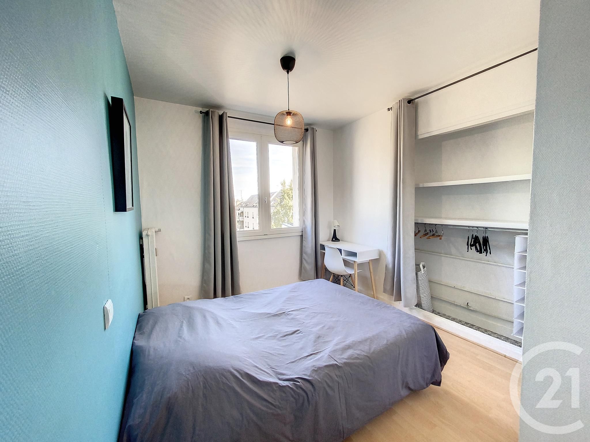 Chambre Rue Febvotte à Tours