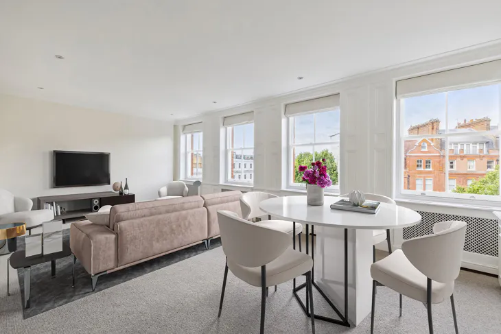 Flat Lennox Gardens in Greater London