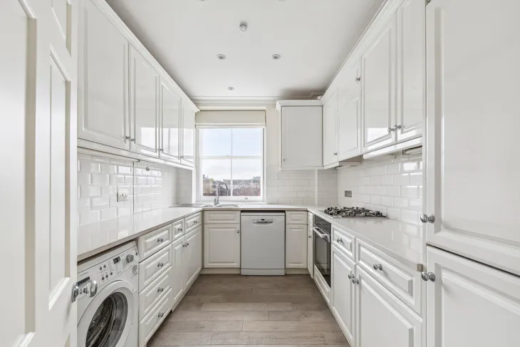Flat Lennox Gardens in Greater London