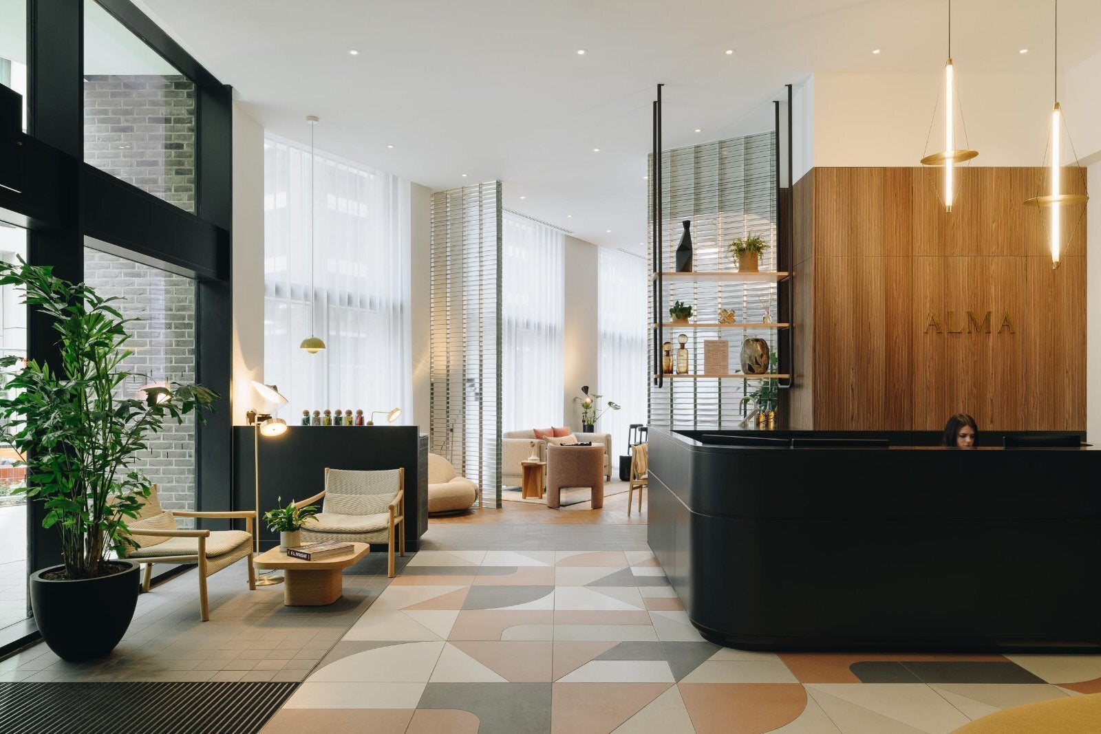 Flat New Drum Street in Greater London