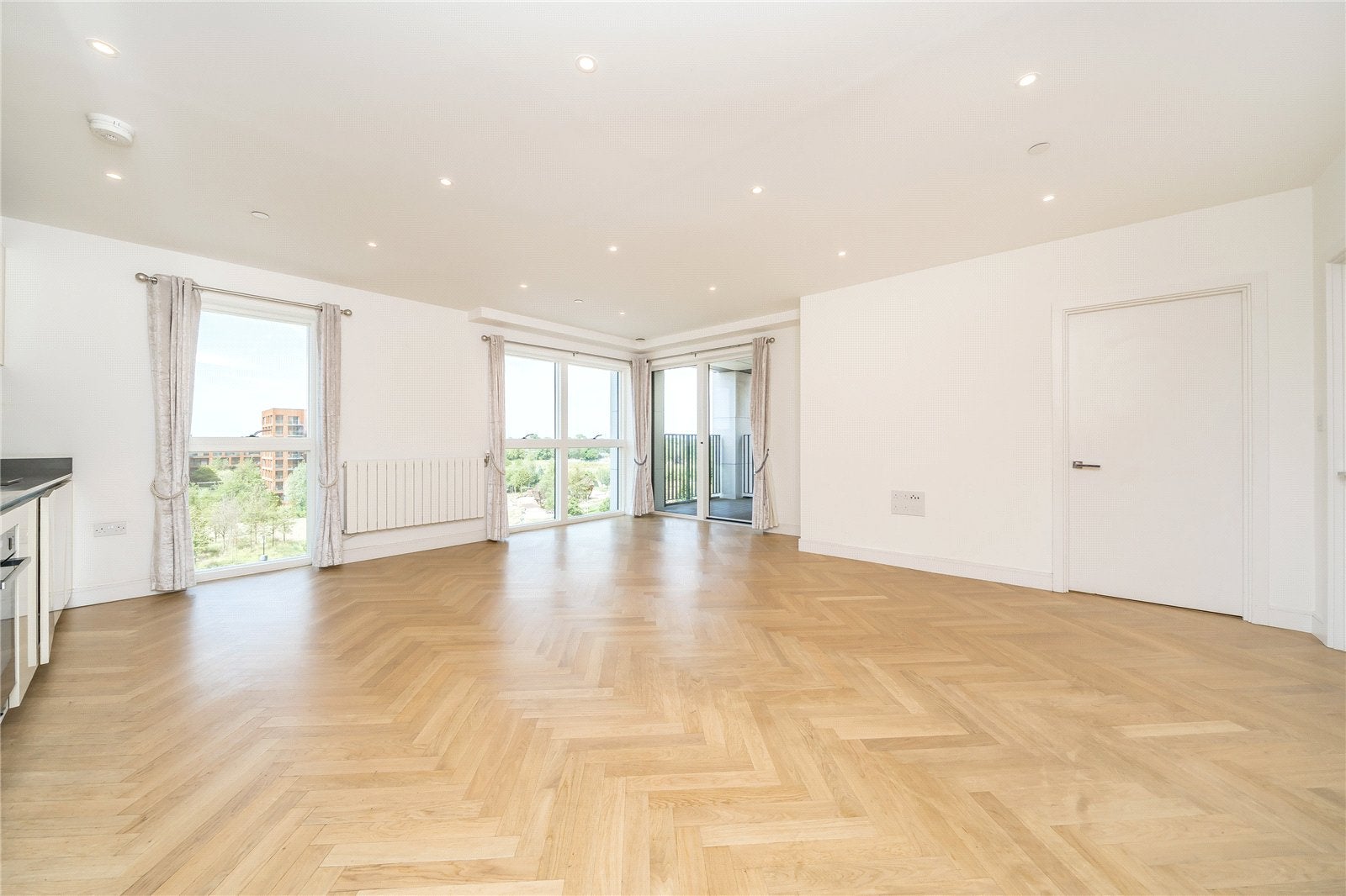 Flat Pegler Square in Greater London