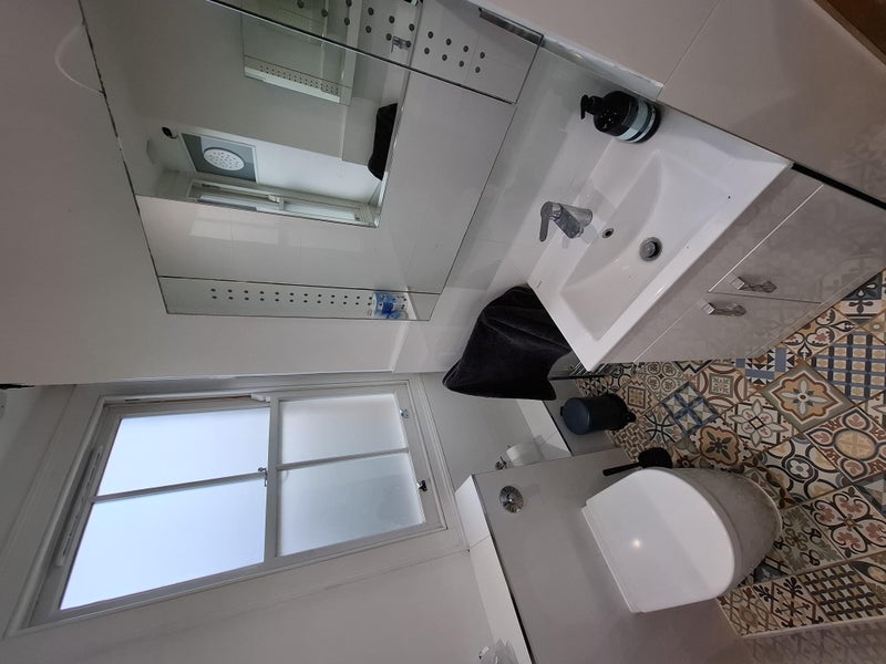 Room Gillespie Road in Greater London