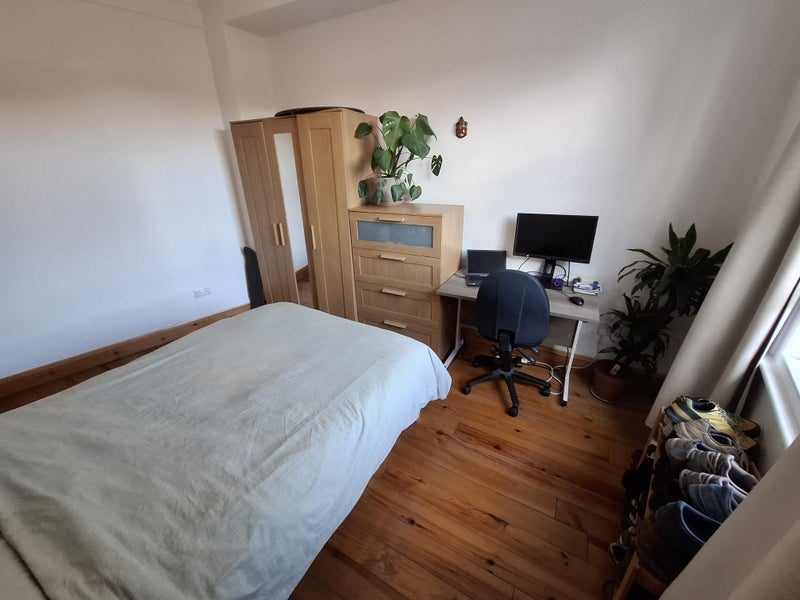 Room Gillespie Road in Greater London