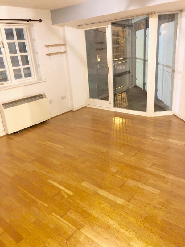 Flat Elizabeth Fry Place in Greater London