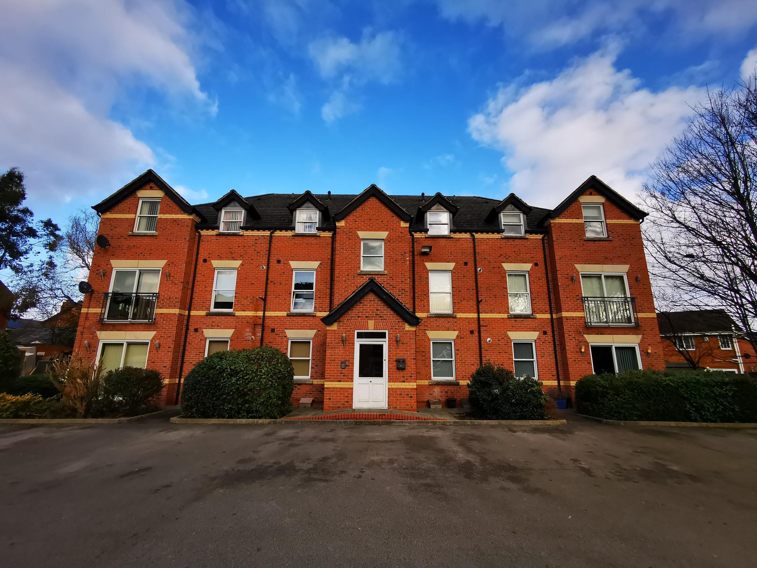 Flat Weaver Grove in Winsford