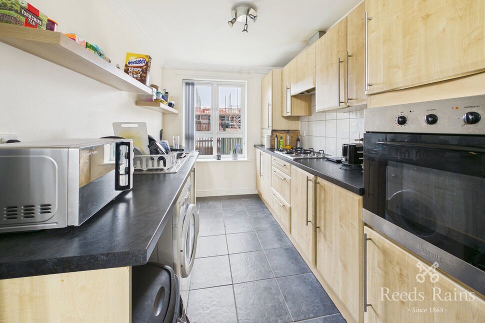 Flat Northfield Court in Sheffield