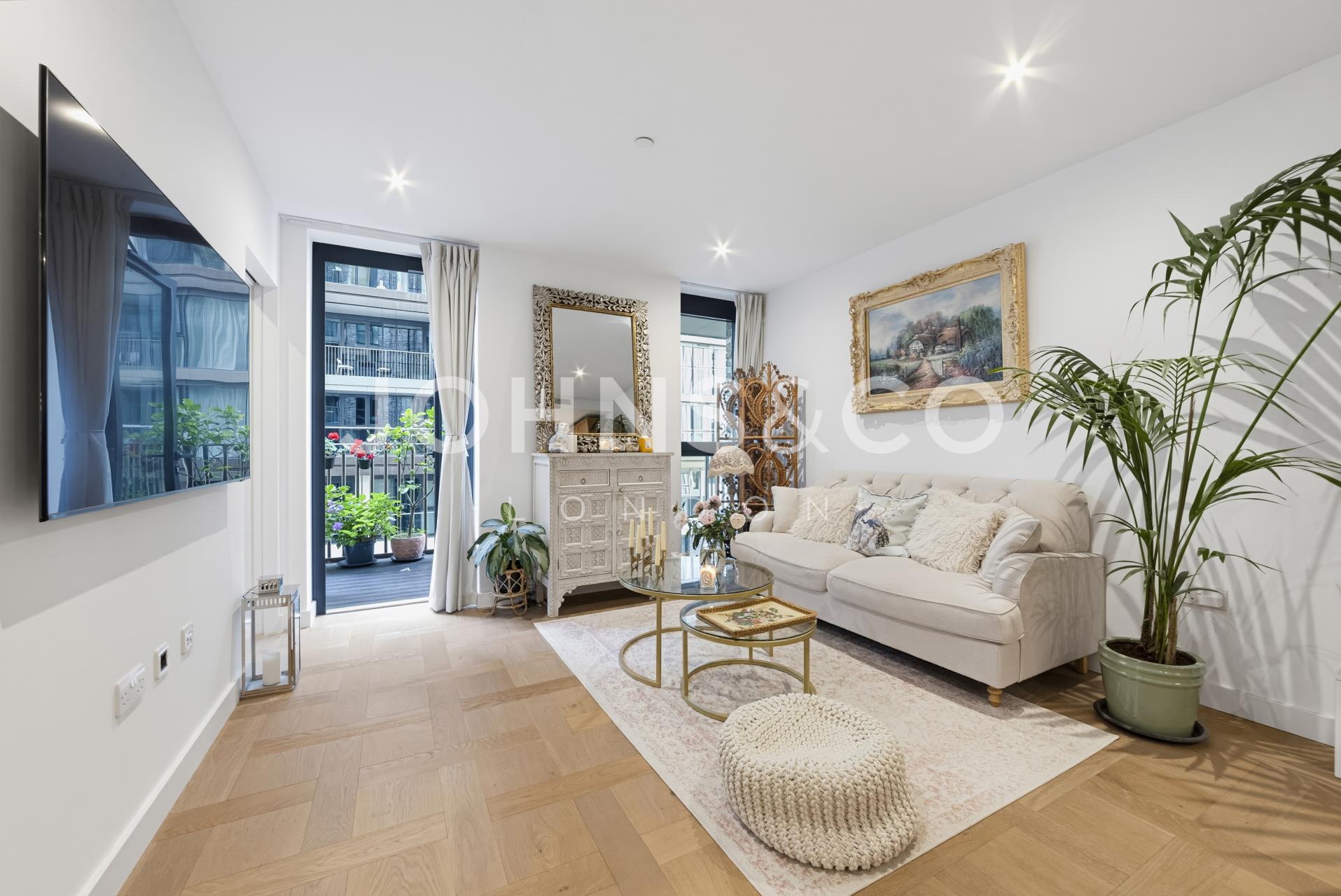 Flat Merino Gardens in Greater London