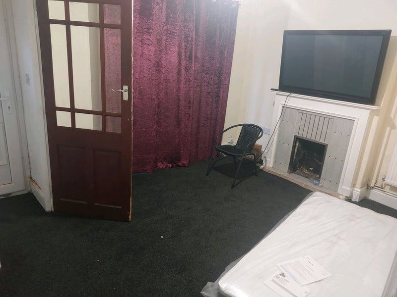 Room Pont Street in Borough of Pendle