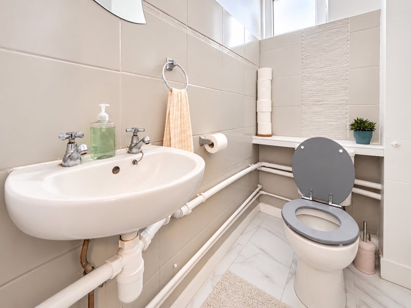 Room Wood Vale in Greater London