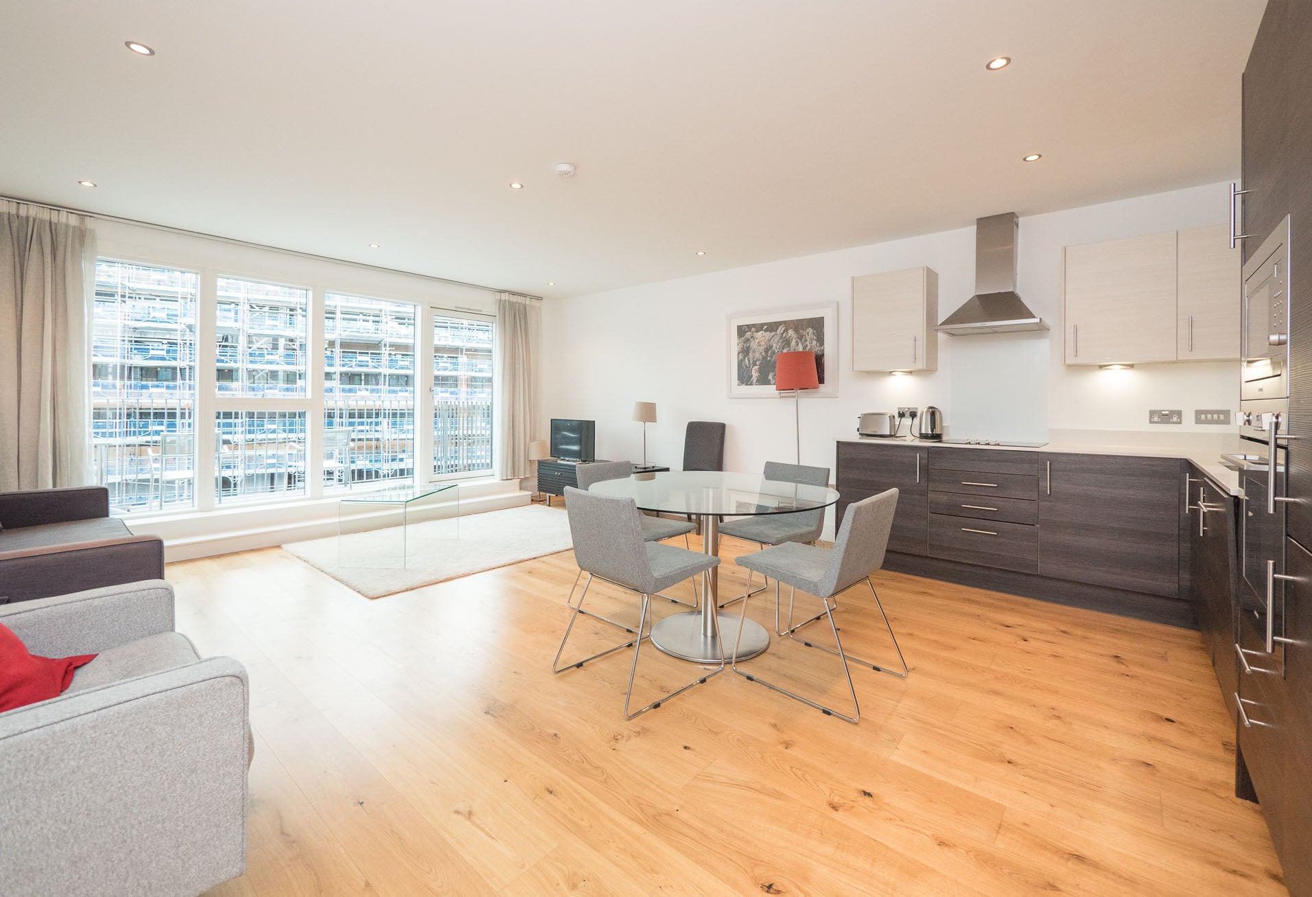 Flat Brandfield Street in City of Edinburgh