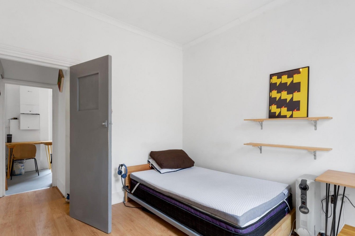 Flat Leconfield Road in Greater London