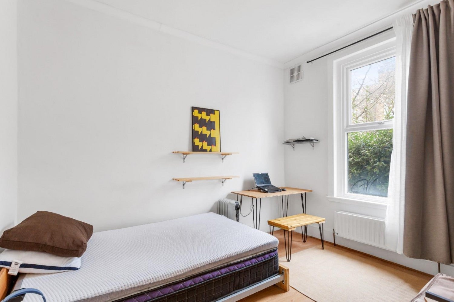 Flat Leconfield Road in Greater London