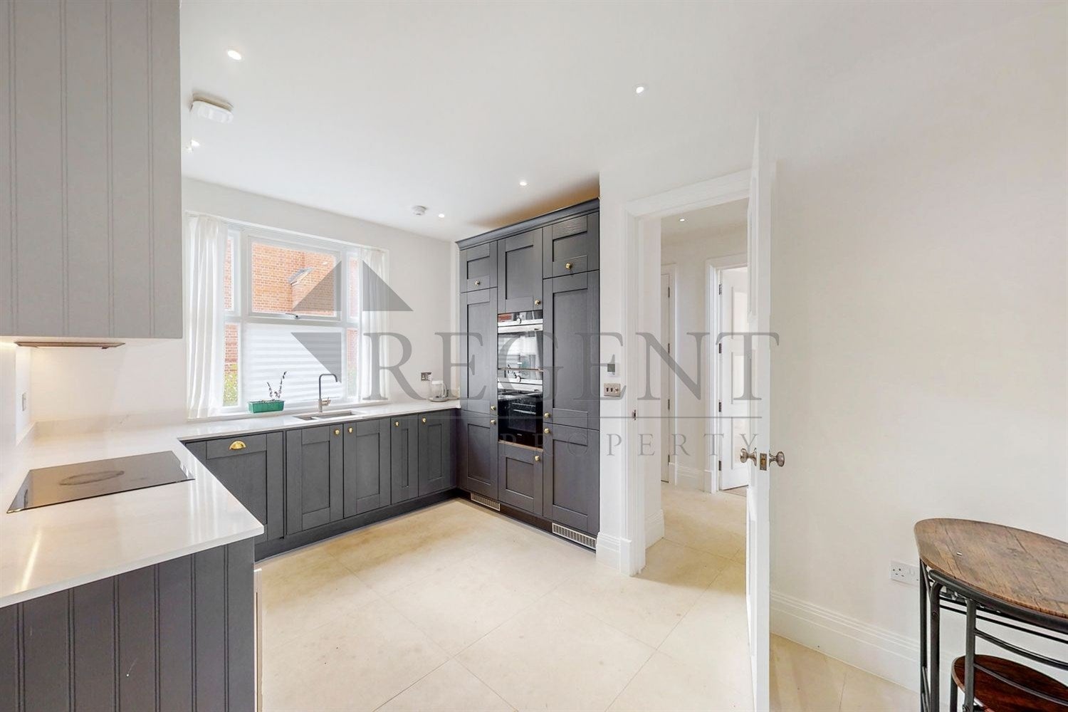 House Sassoon Drive in Greater London