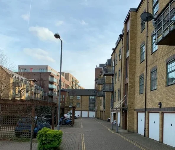 Flat Abbey Road in Greater London