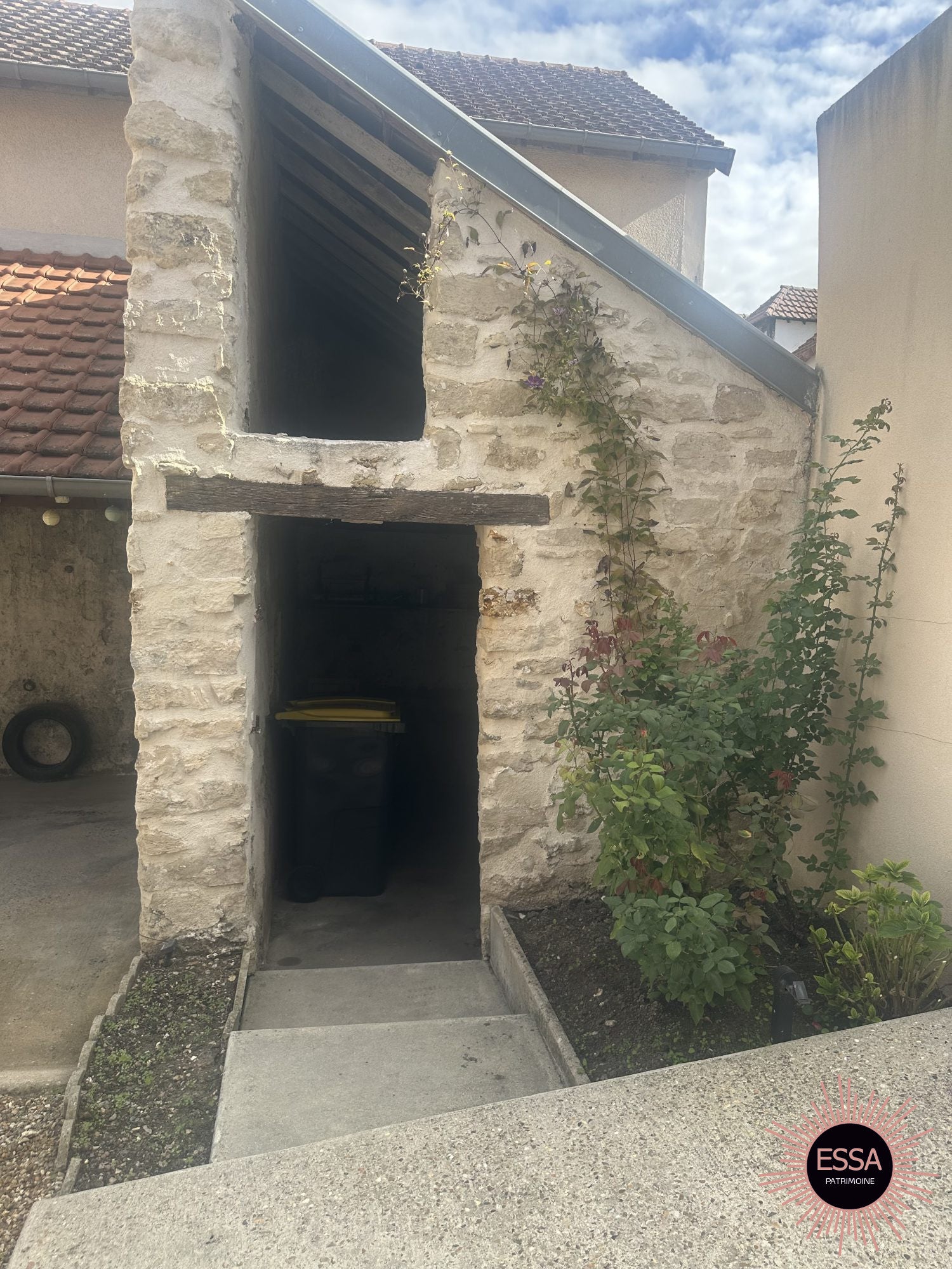 House D 43 in Chapet