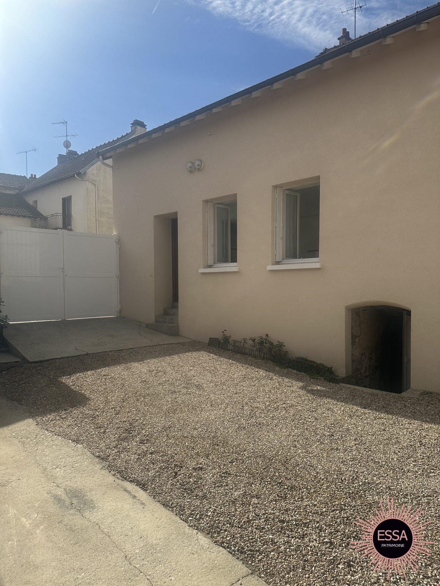 House D 43 in Chapet