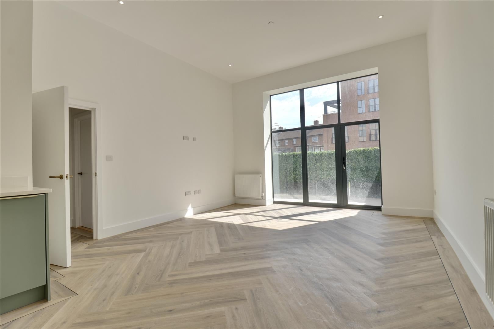 Flat Palmerston Road in Portsmouth