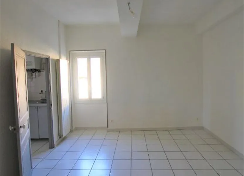 Flat Rue Laurent Bertrand in Entraigues-sur-la-Sorgue
