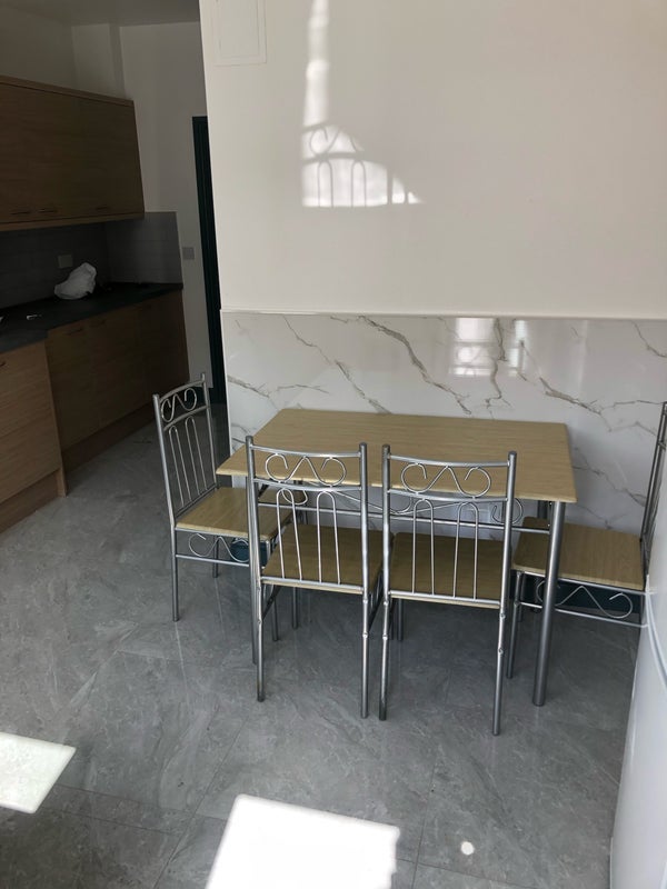 Room Ham Park Road in Greater London