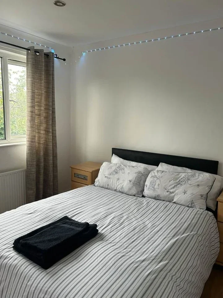 Flat Vivian Avenue in Greater London