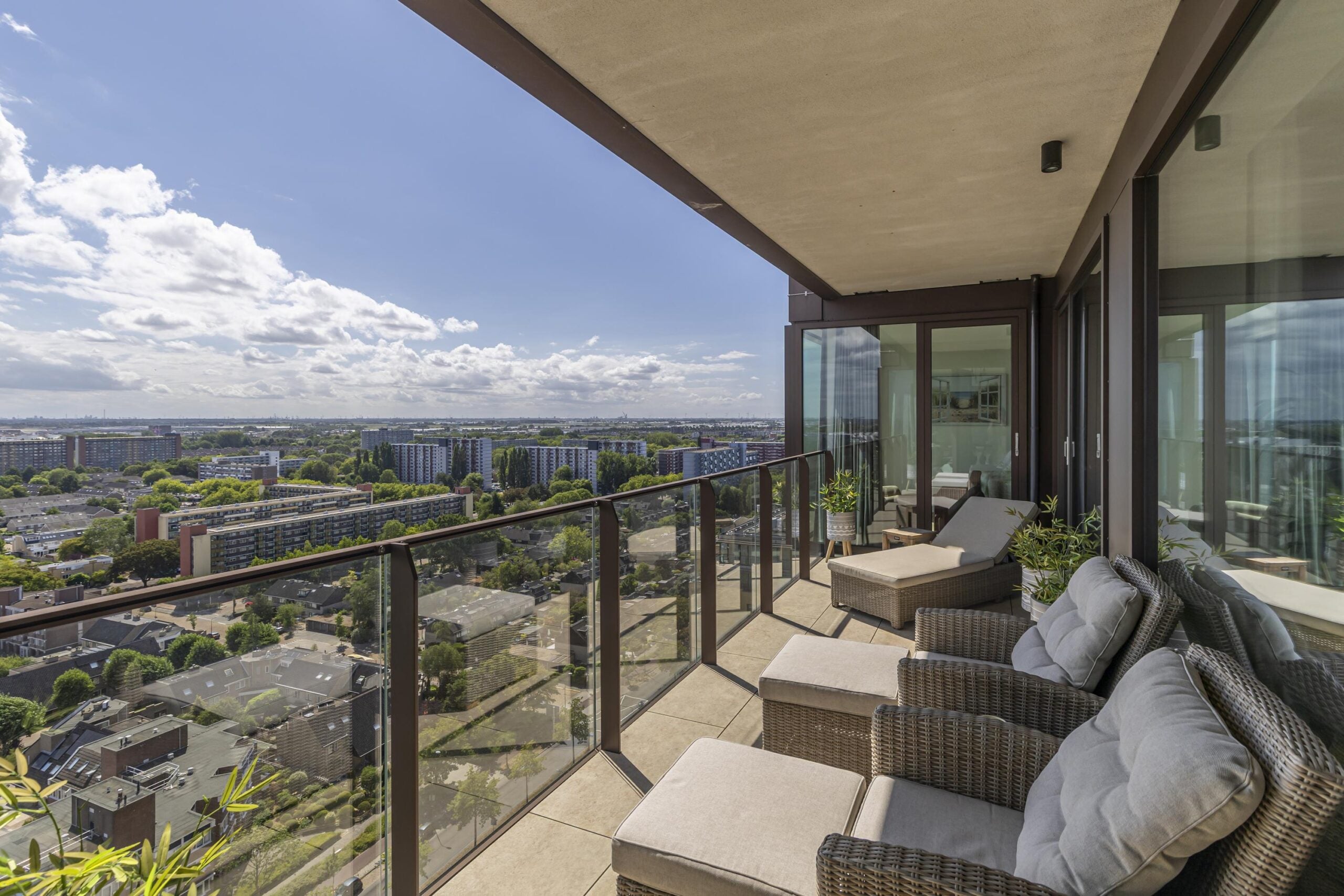 Appartement C.T. Storklaan 485 in Rijswijk