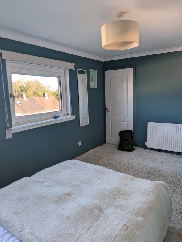 Room Bullionslaw Drive in Cambuslang