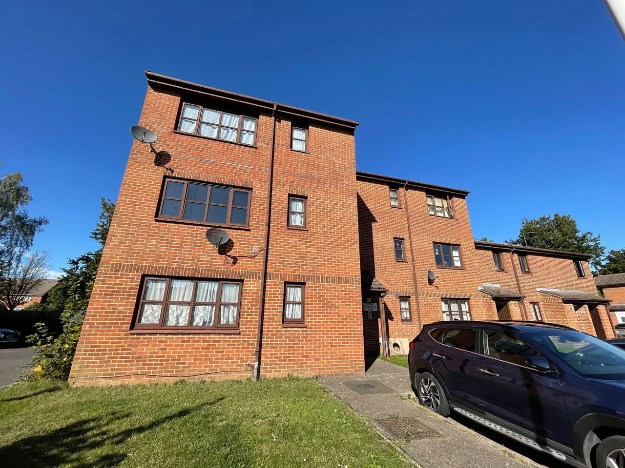 Flat Newcourt in Greater London