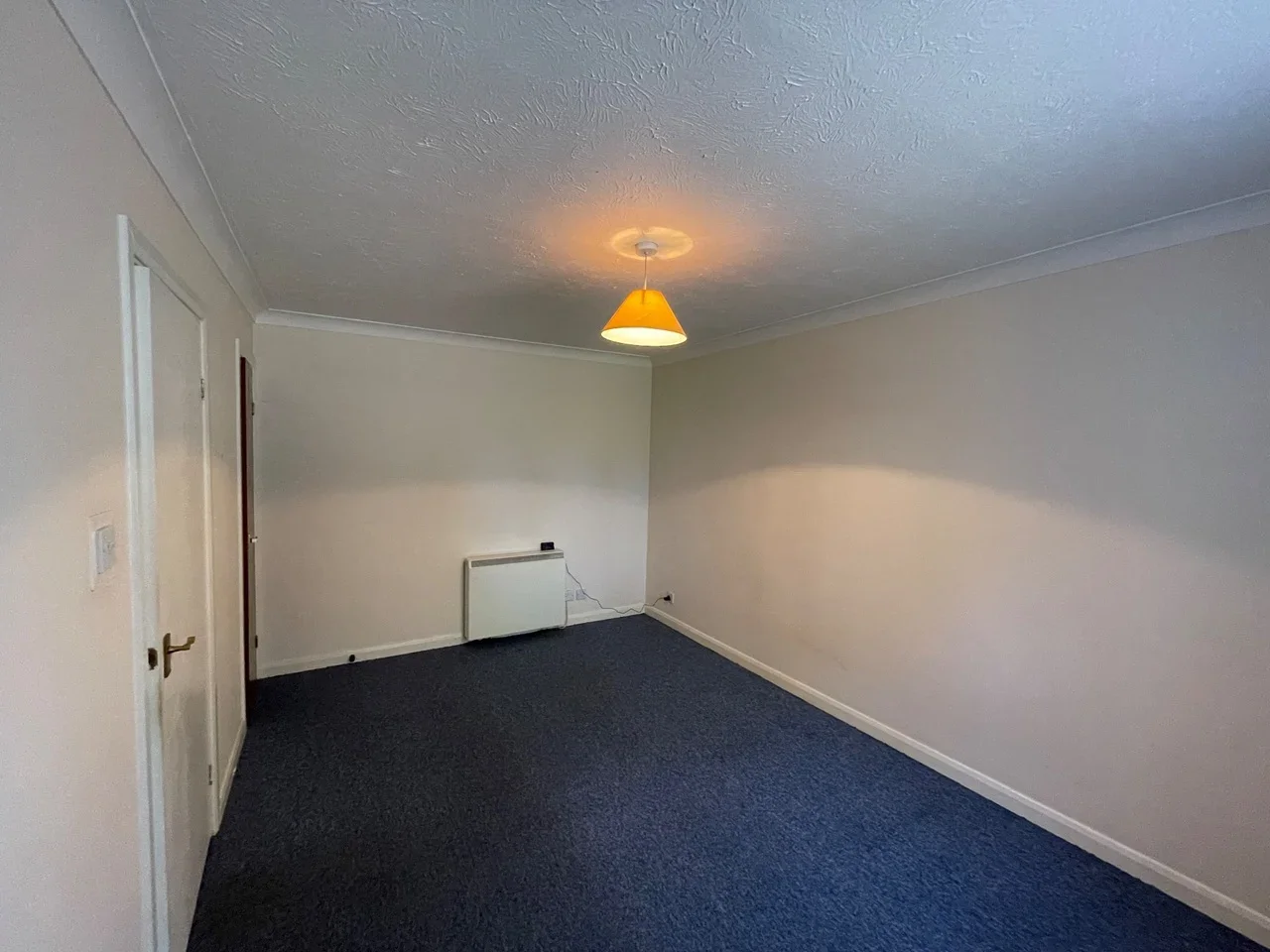 Flat Newcourt in Greater London