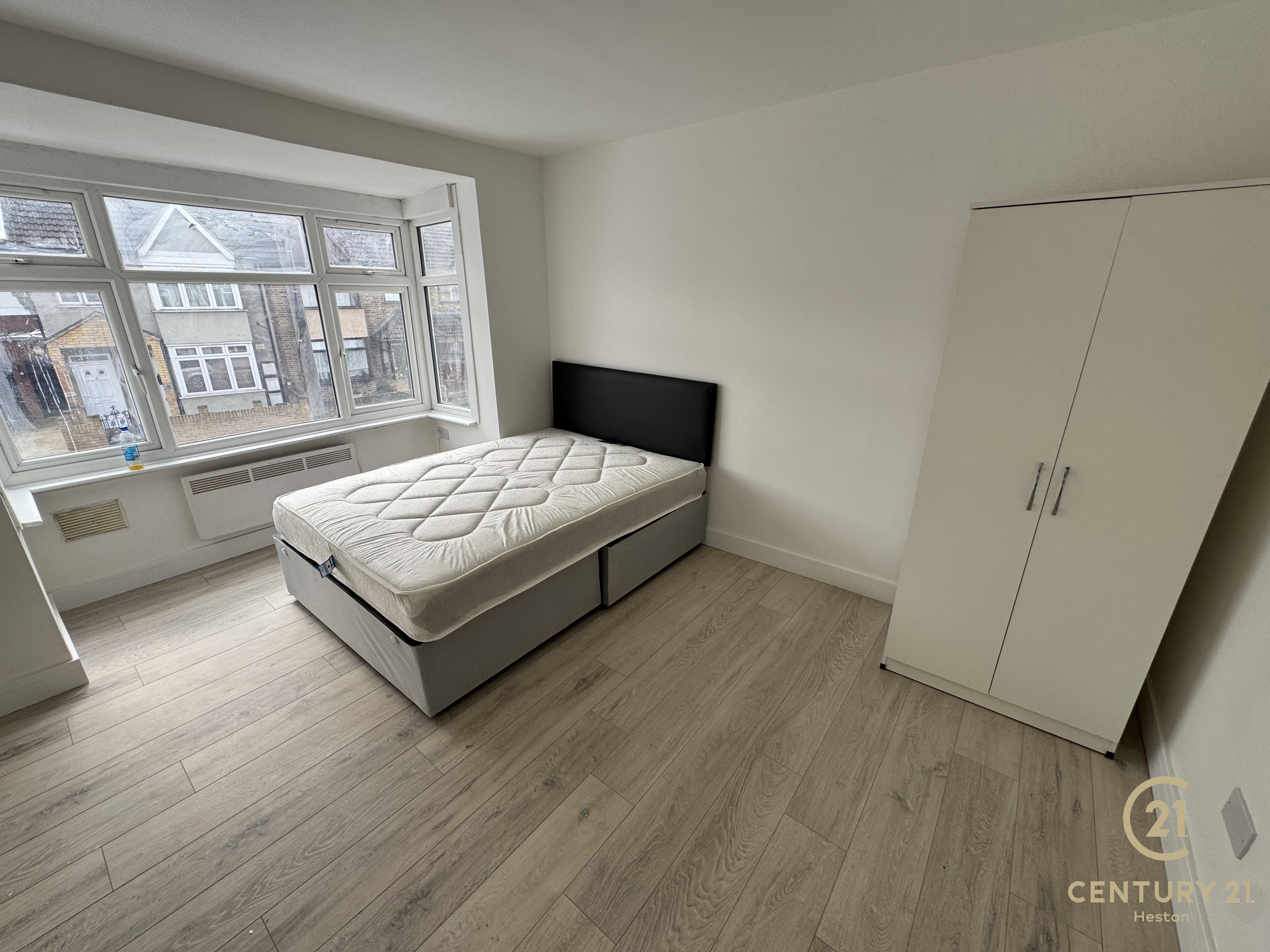 Room Mount Road in Greater London