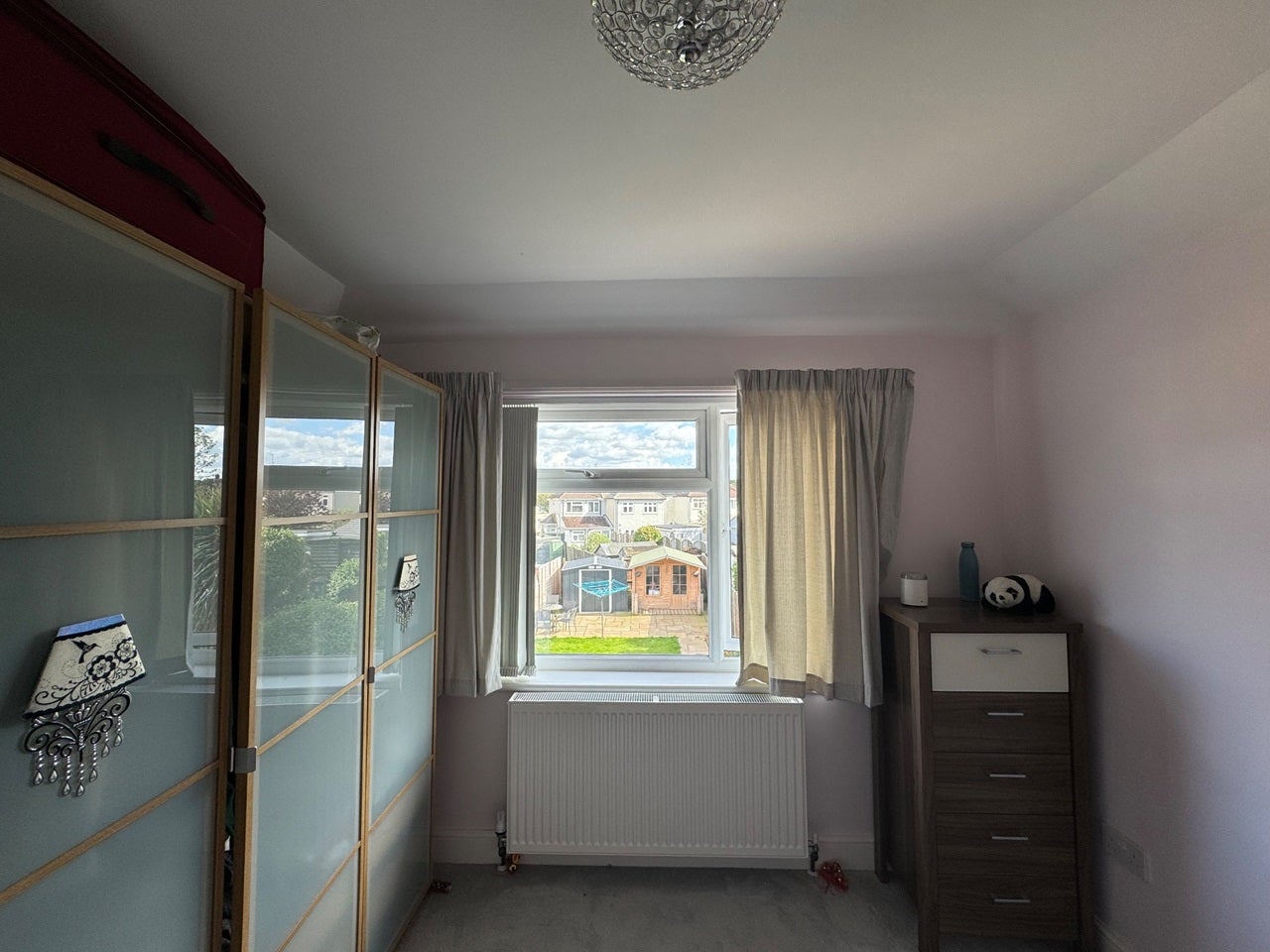 House Monmouth Close in Greater London