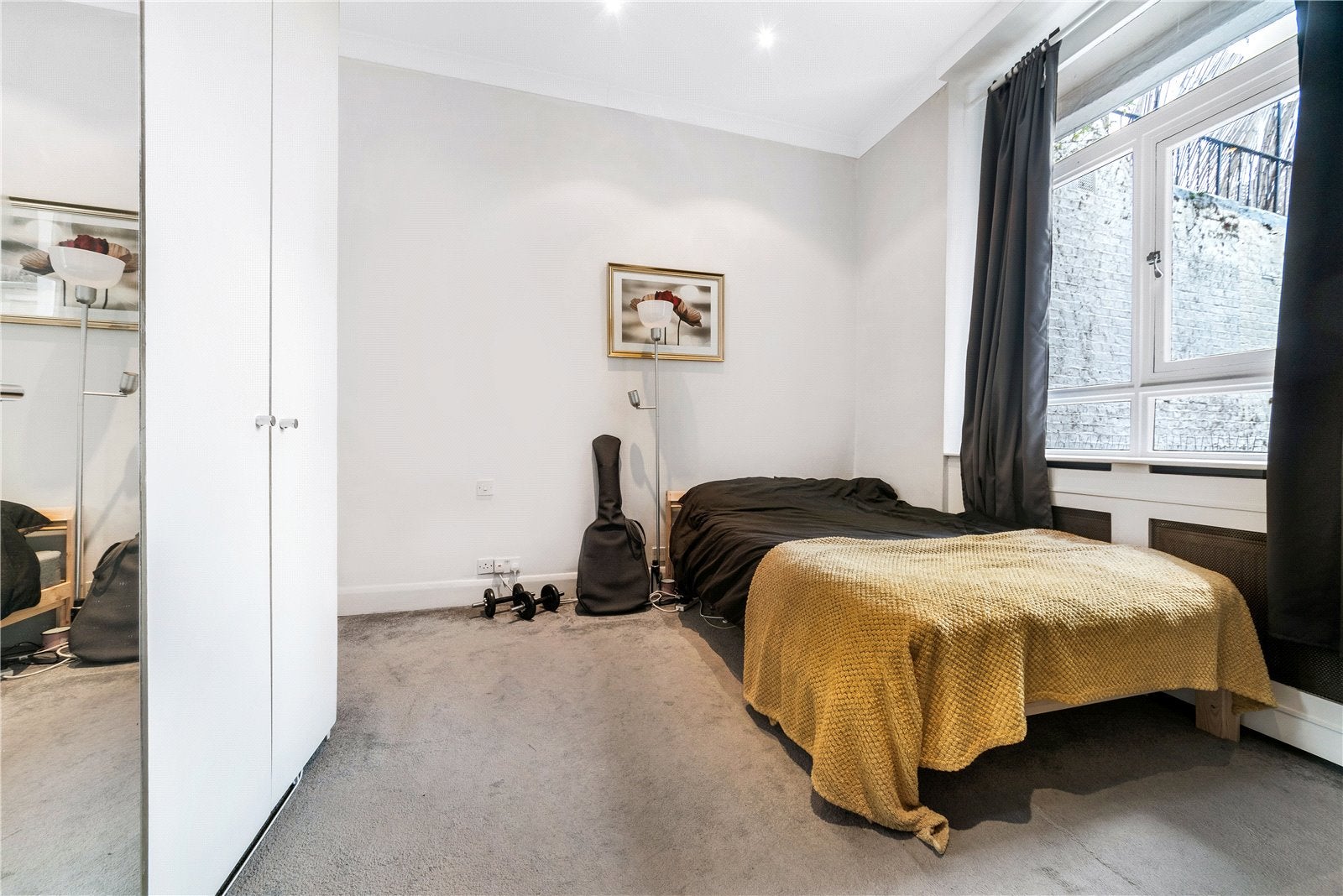 Flat Gloucester Terrace in City of Westminster
