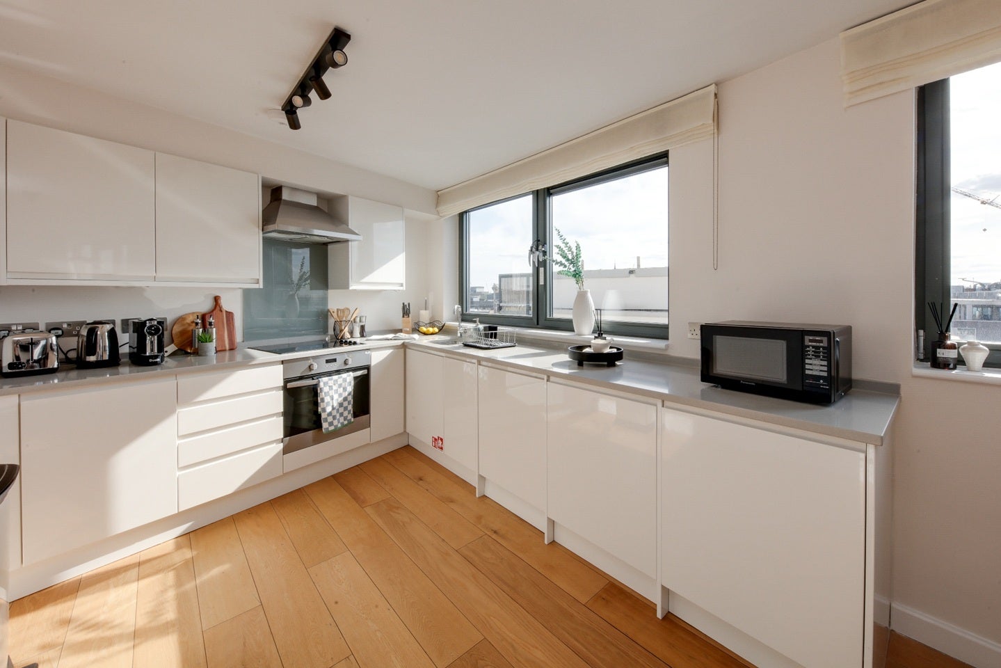 Flat Tottenham Street in Greater London