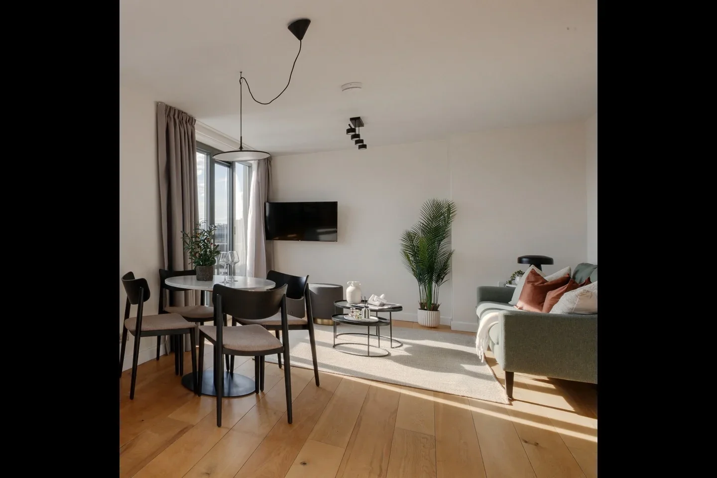 Flat Tottenham Street in Greater London