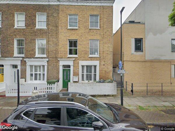 Flat Wanless Road in Greater London