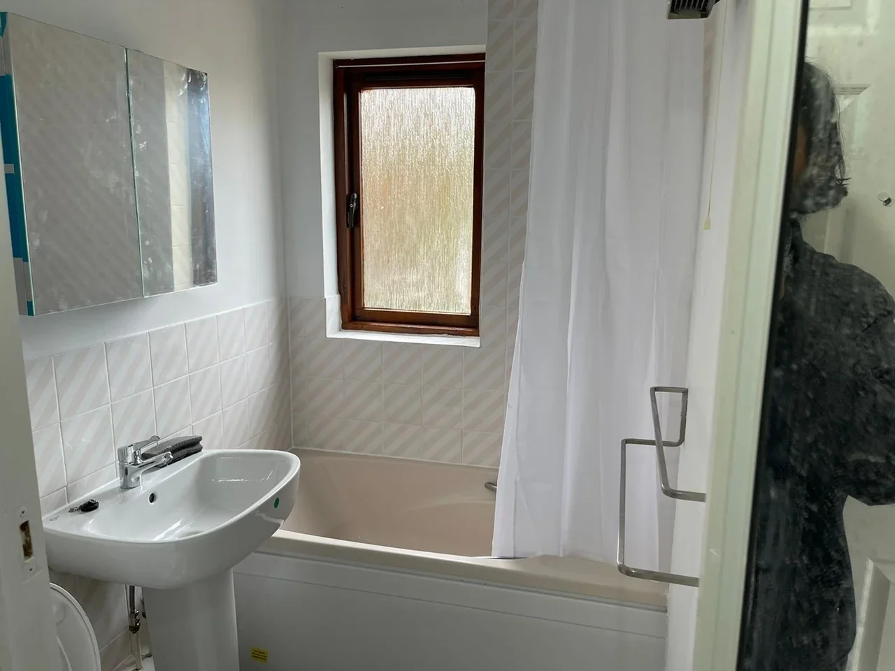 Flat Waterside Close in Greater London