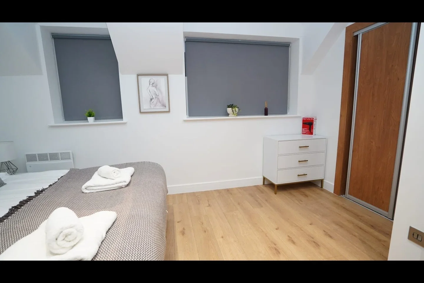 Flat Kingston Road in Mole Valley