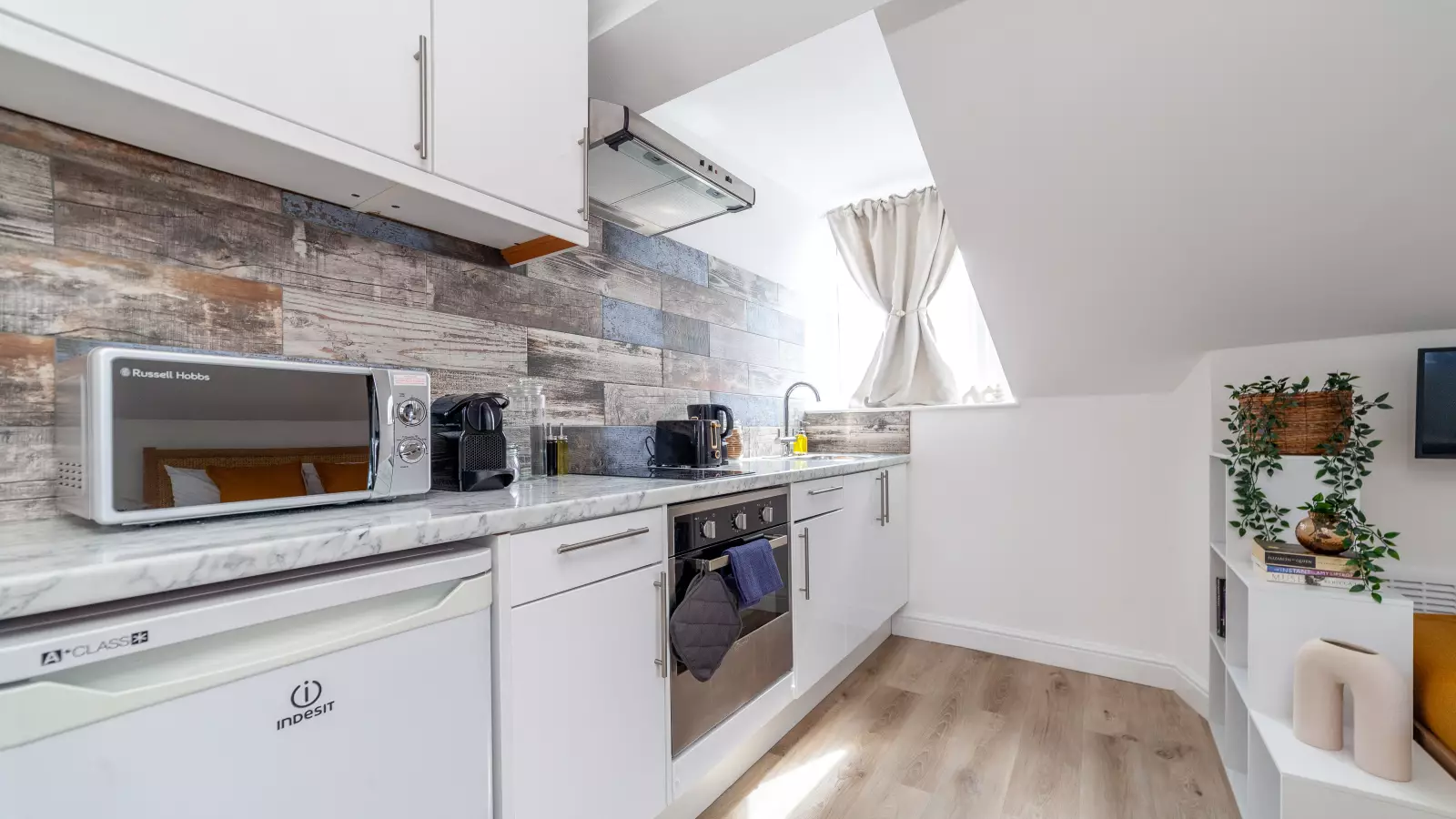 Flat Blackstock Road in Greater London