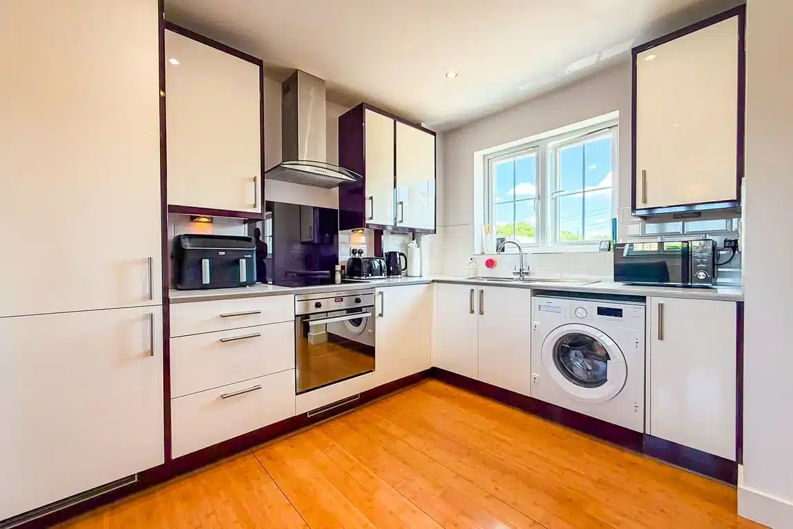 Flat Warsash Road in Fareham