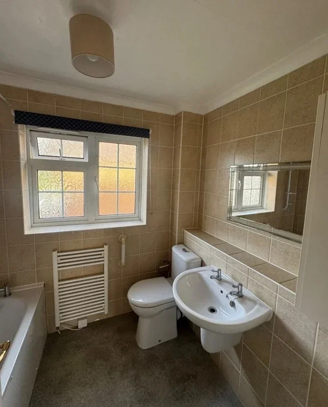 Room Rickards Close in Greater London