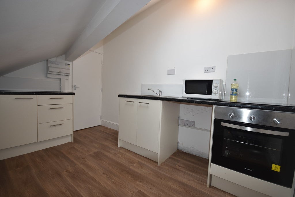 Flat Victoria Road West in Borough of Wyre