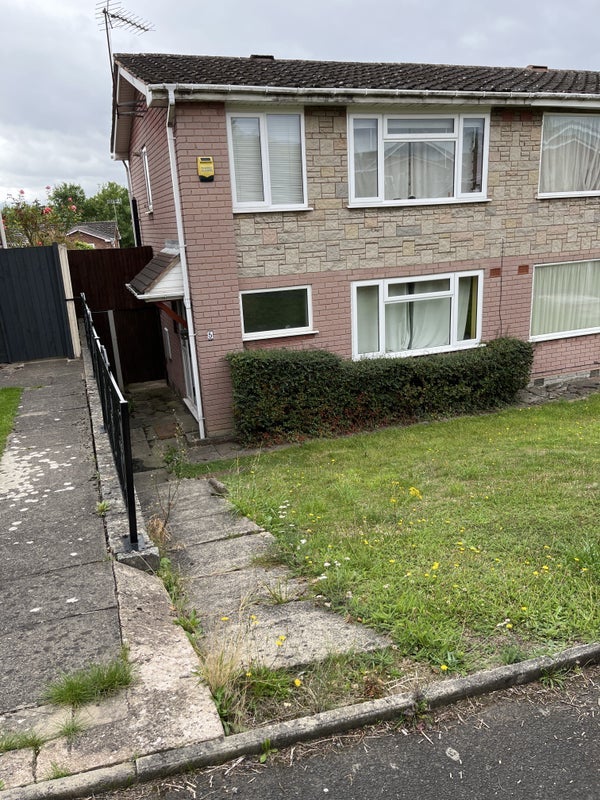 Room Sorrell Walk in Stourbridge